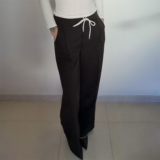 STRAIGHT CHIC